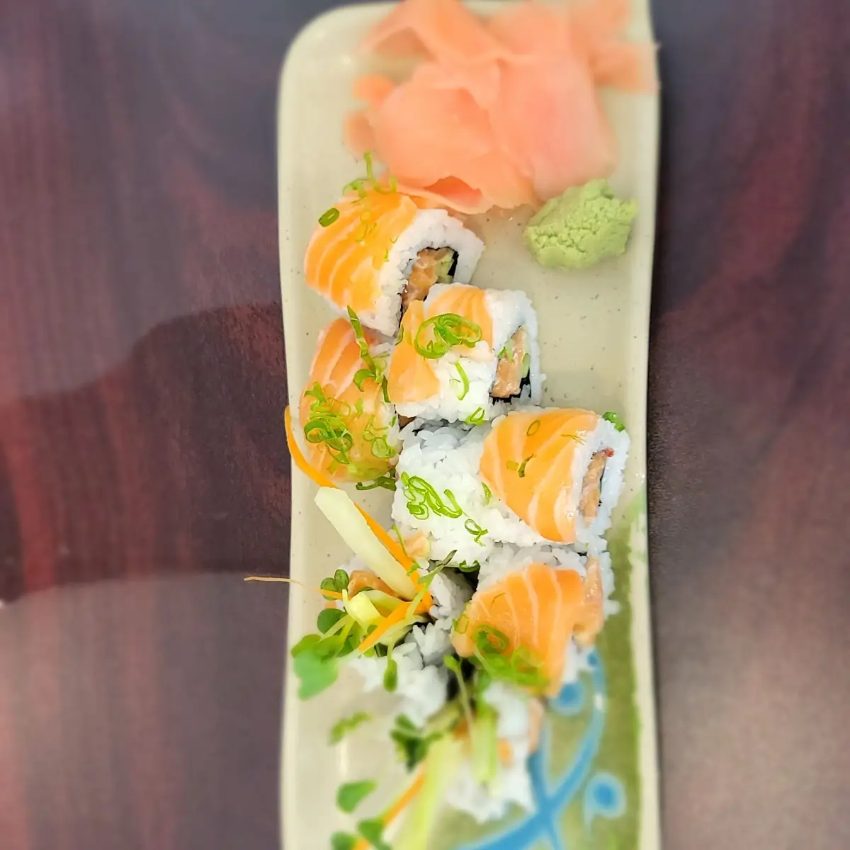 Spicy Salmon Roll