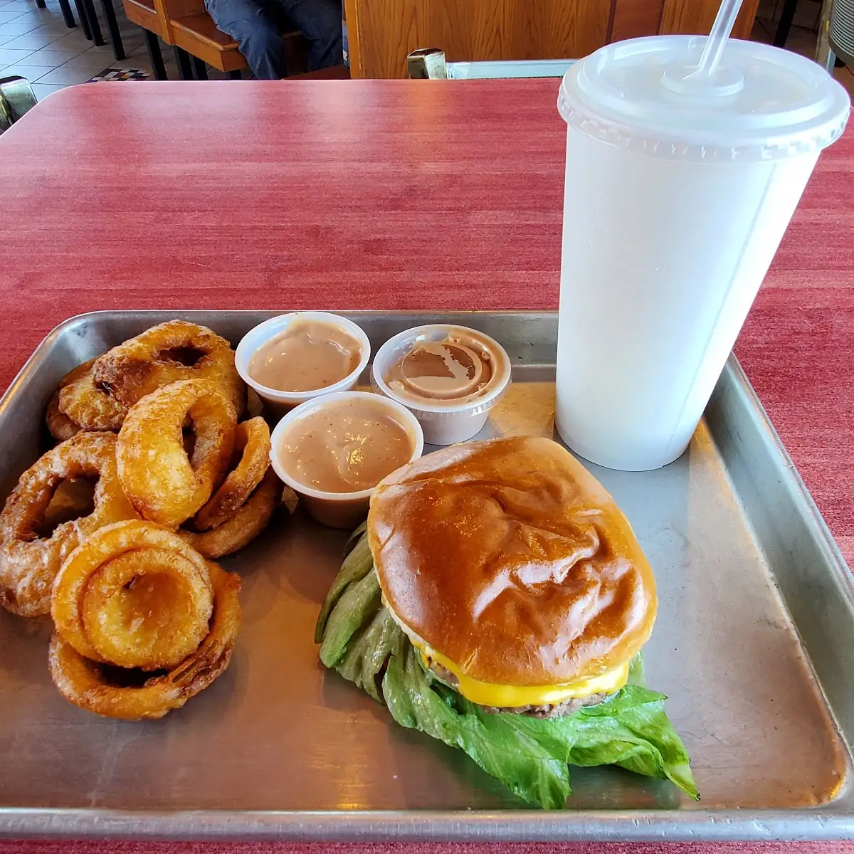 Cheeseburger Deluxe Combo w Onion Rings