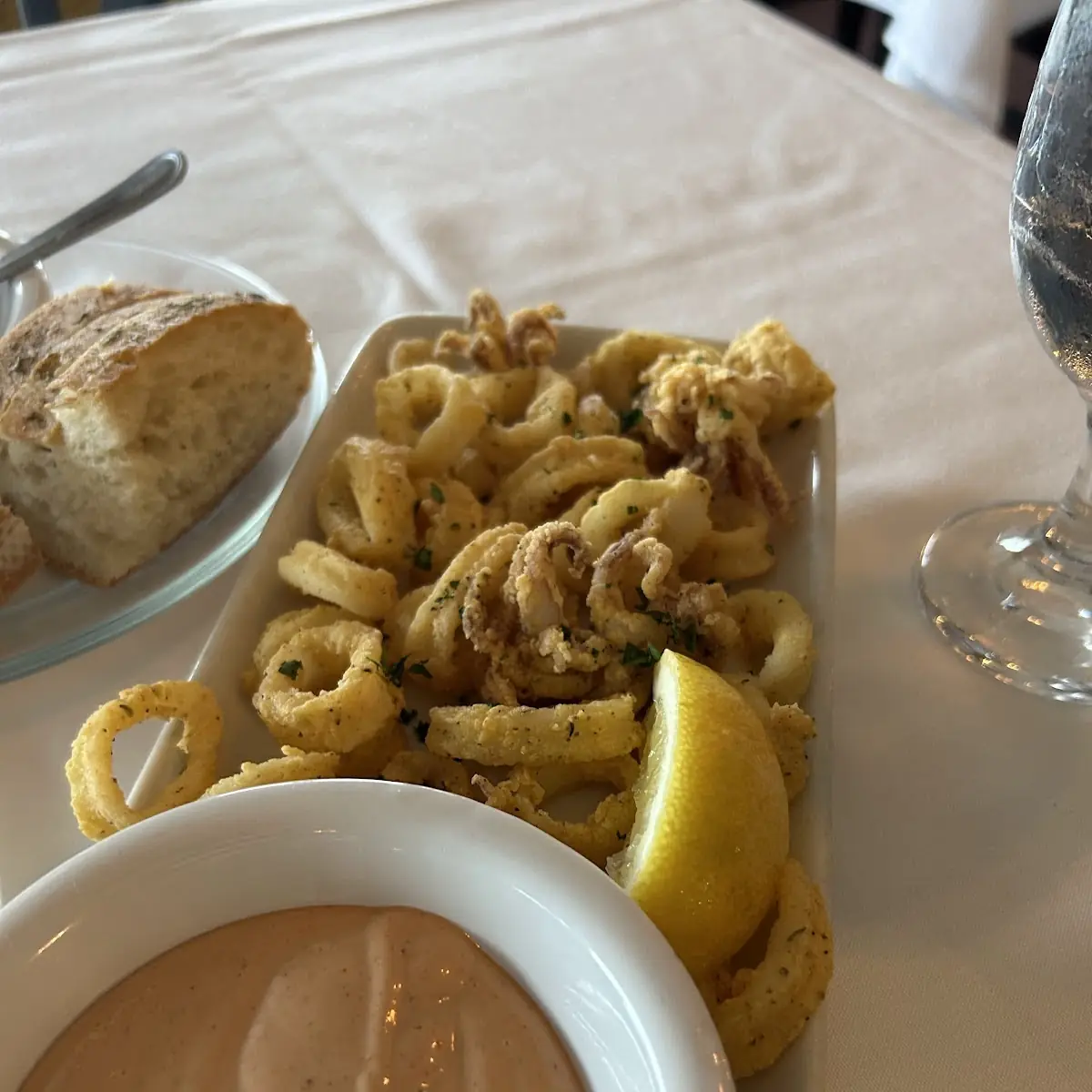 Fried Calamari with Dipping Sauce