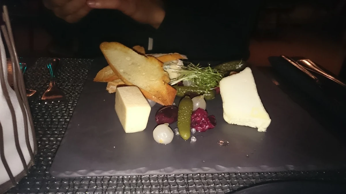 Cheese Plate, Le Hobbit