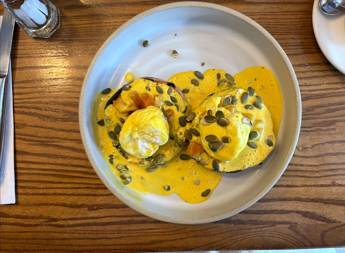 Eggs Benedict, Le Hobbit
