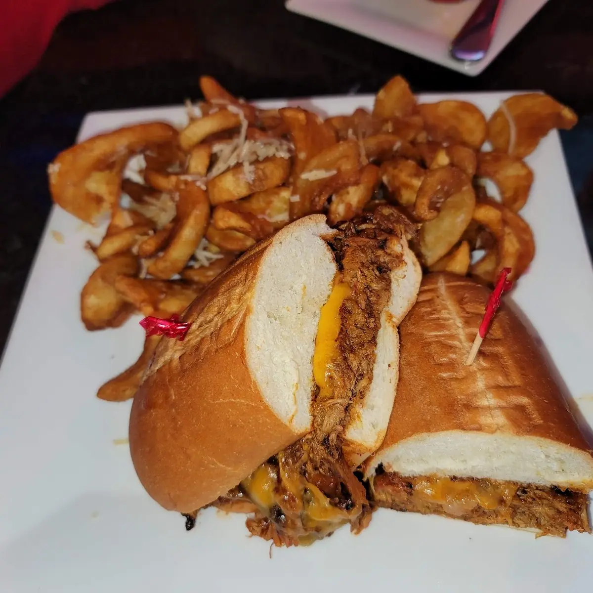 4 Pulled Pork Sandwichs Platter