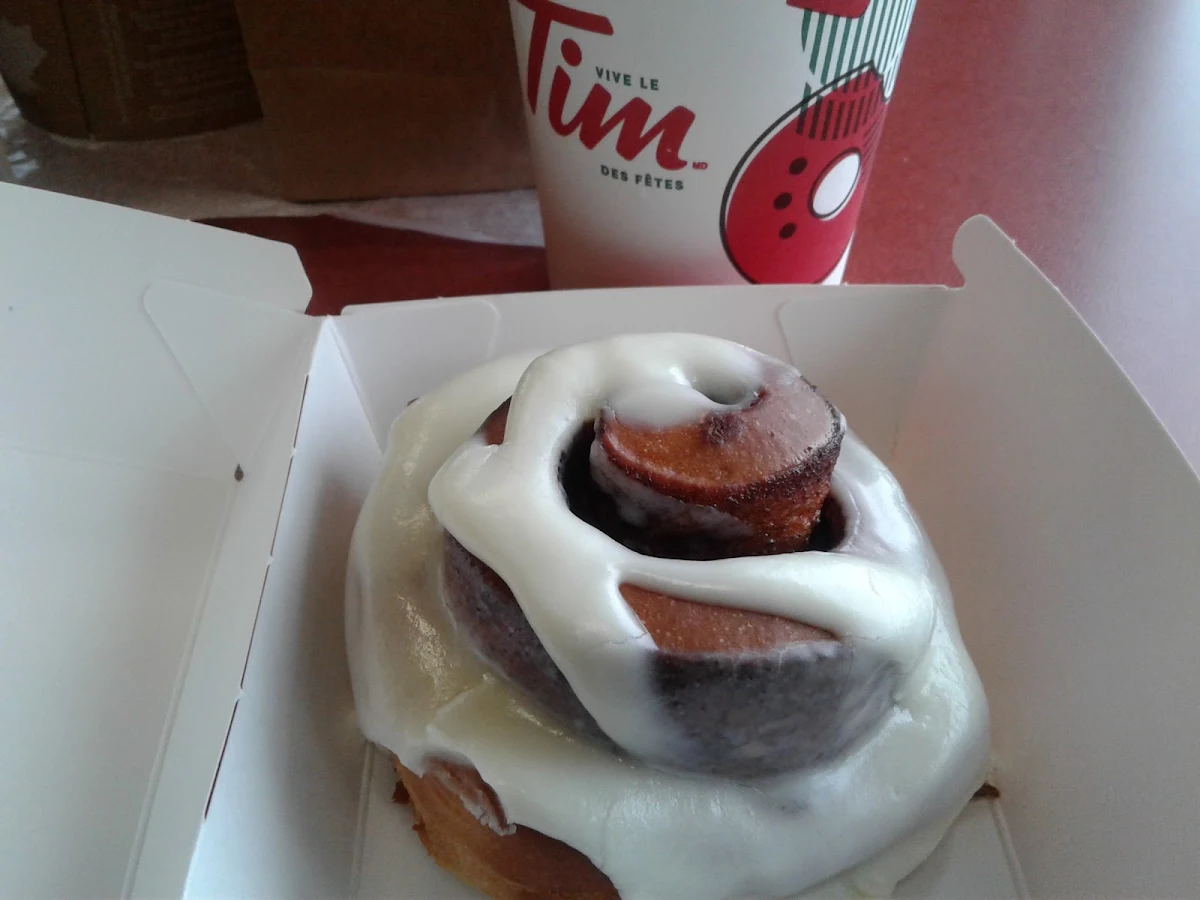 Frosted Cinnamon Roll, Tim Hortons