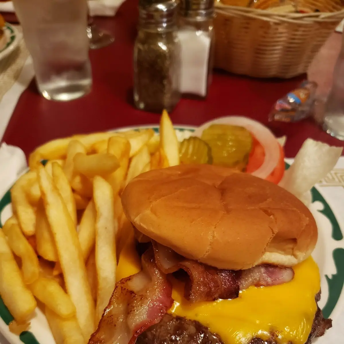 Cowboy Burger w Bacon