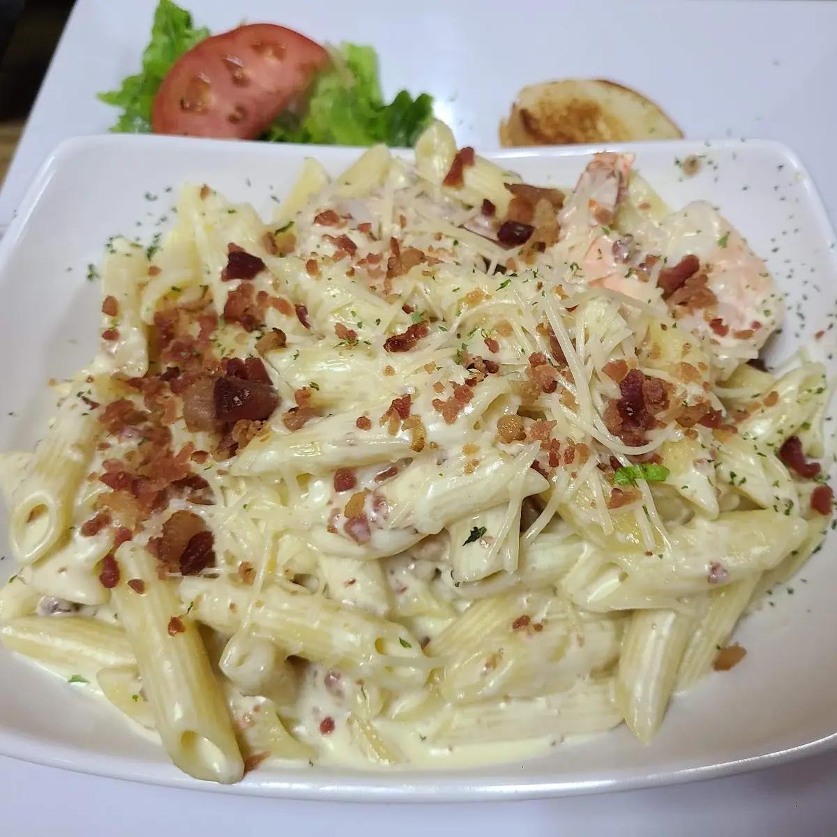 Pasta Carbonara Con Camarones