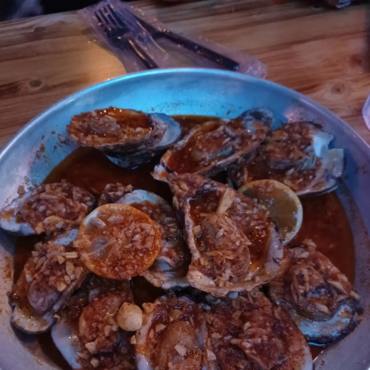 Oysters with Garlic & Mild Sauce