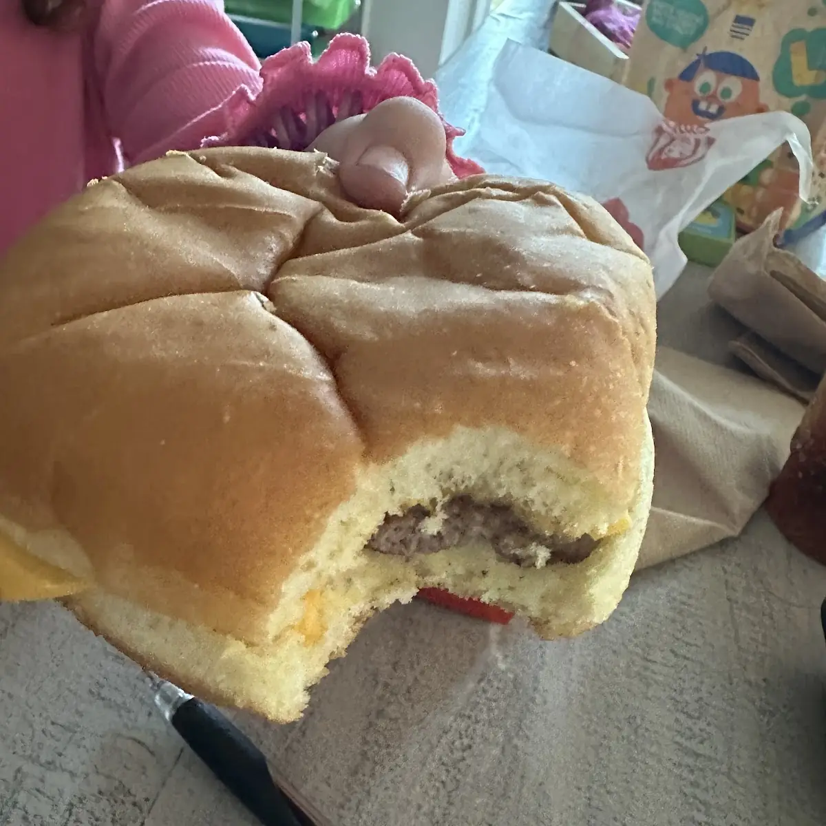 Kids' Cheeseburger