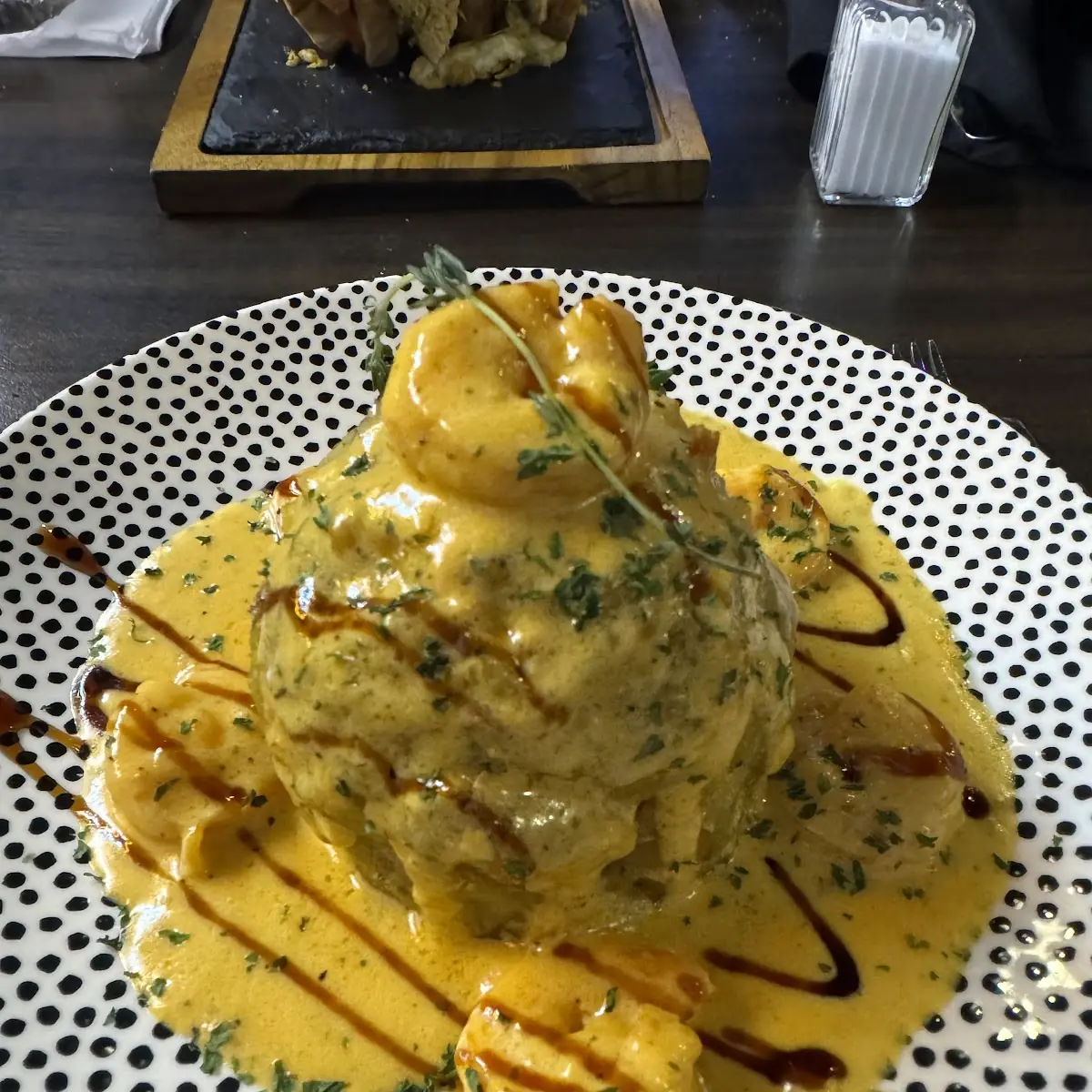 Mofongo De Camarones a La Crema