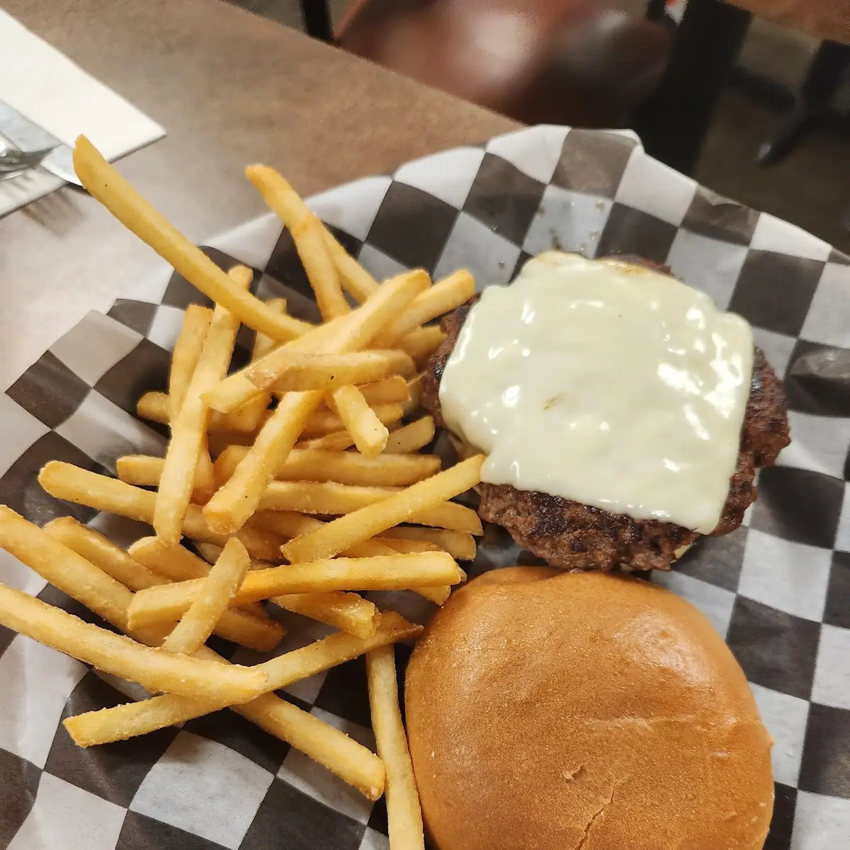 Kids Cheeseburger