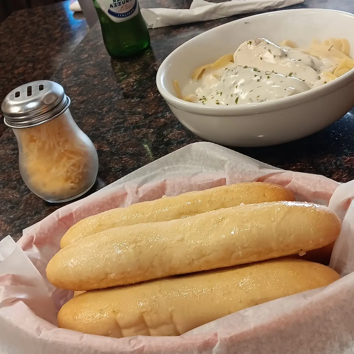 Fettuccine Alfredo with Chicken and Bread Sticks