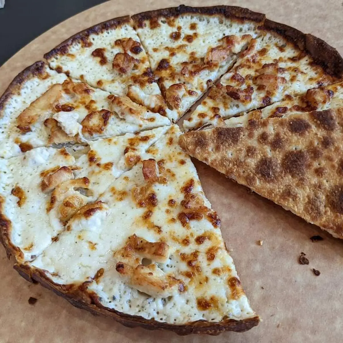 Small Thin Crust Grilled Chicken with Garlic Parmesan Sauce They Even Cooked It Extra Crispy for Me