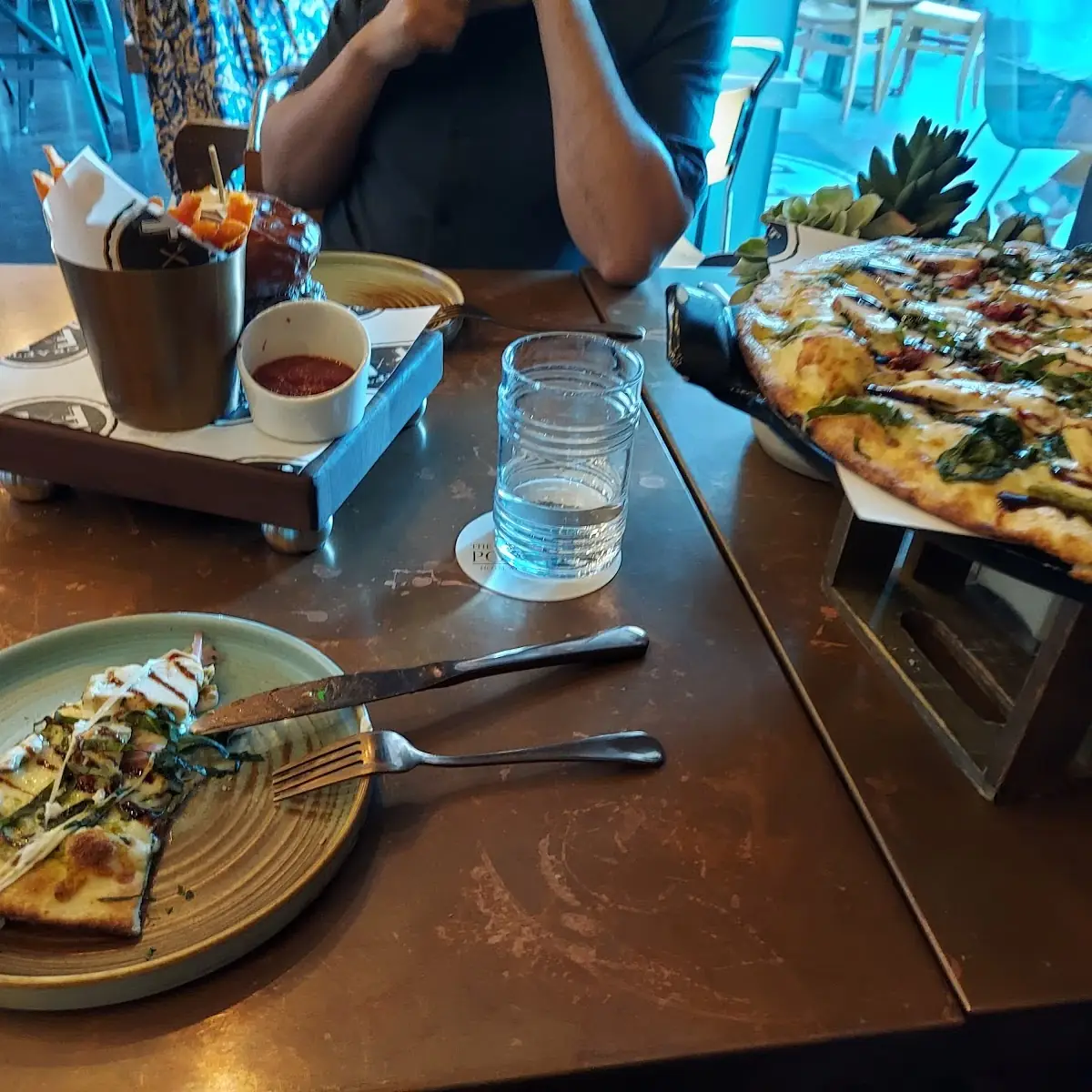 Pizza Pollo Al Pesto