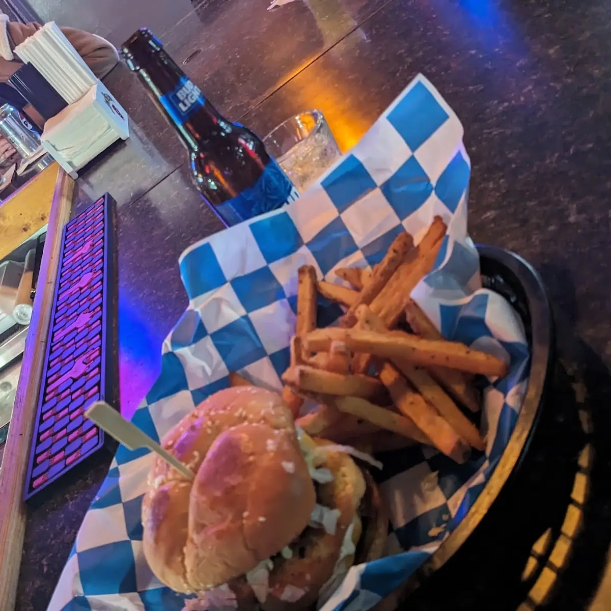 bb Burger w Hand Battered Fries