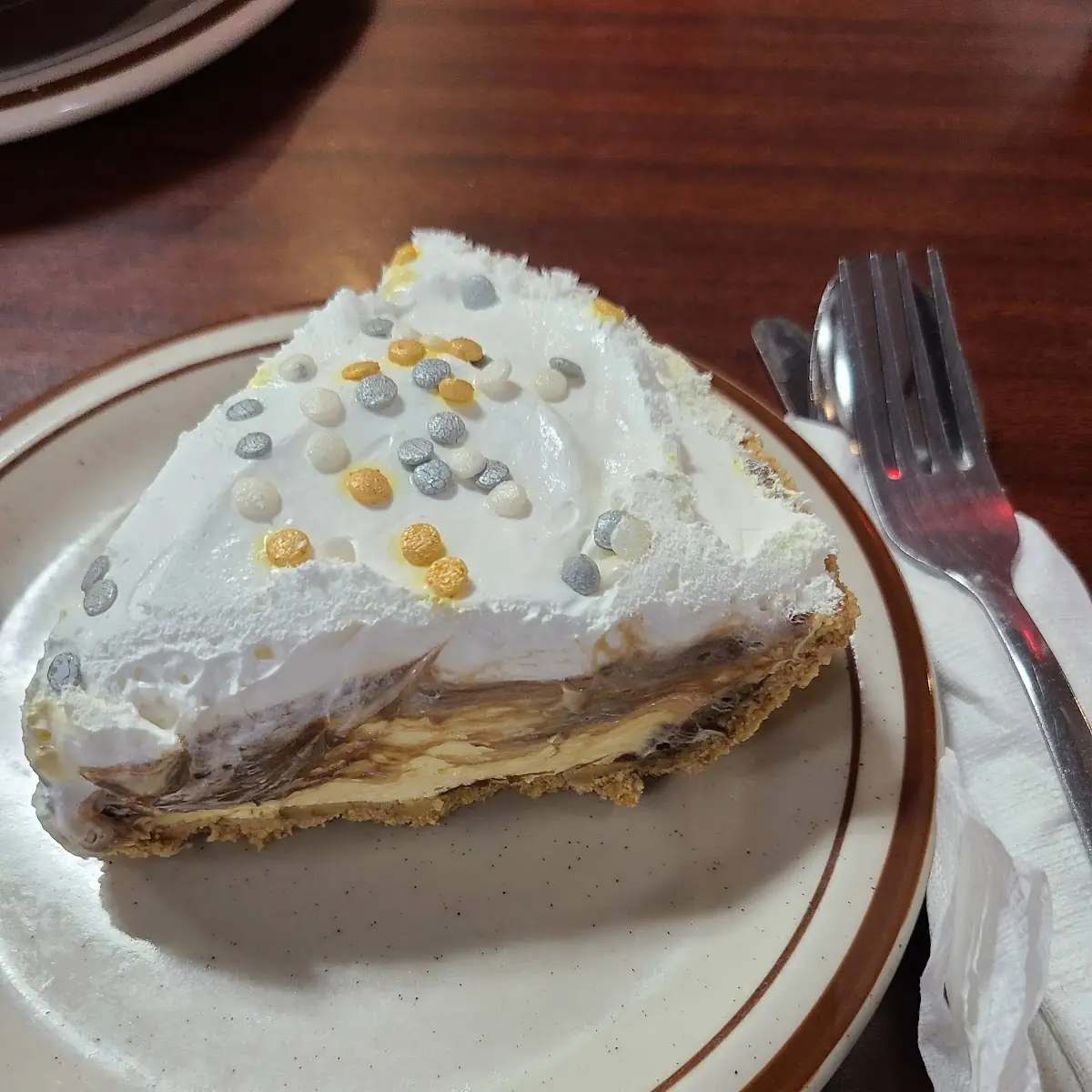 Chocolate and Vanilla Cream Pie