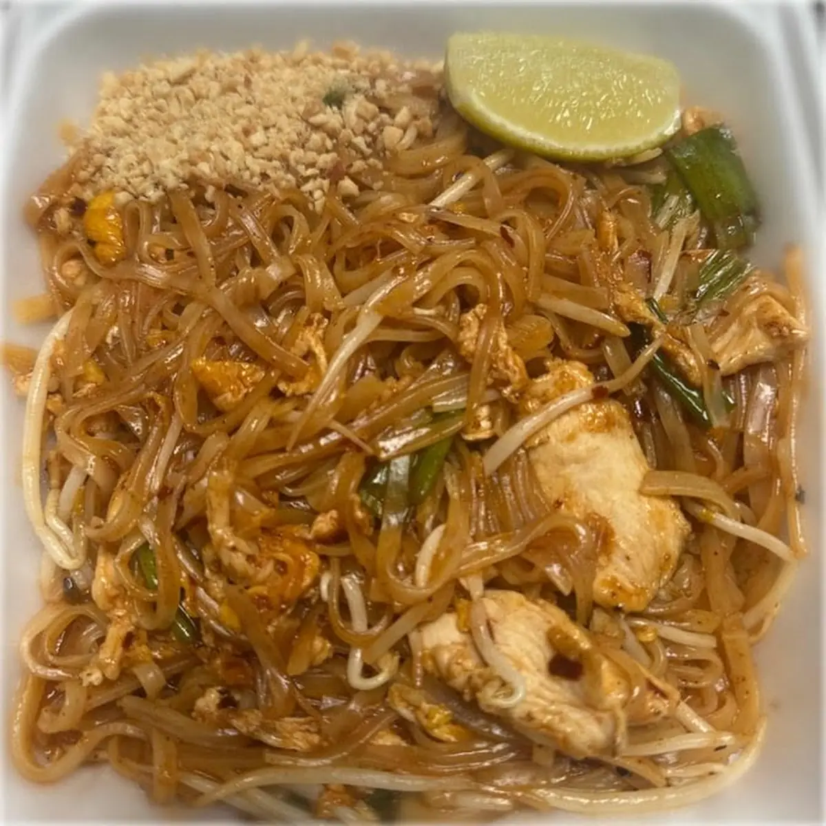 Chicken Pad Thai with Lime