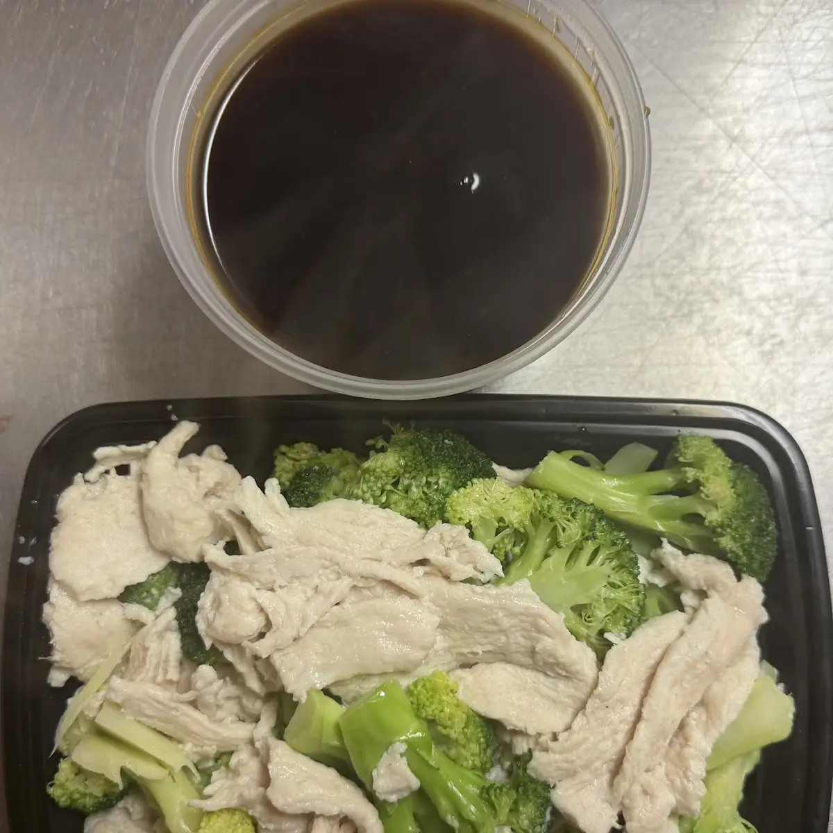 Steamed Chicken w Broccoli