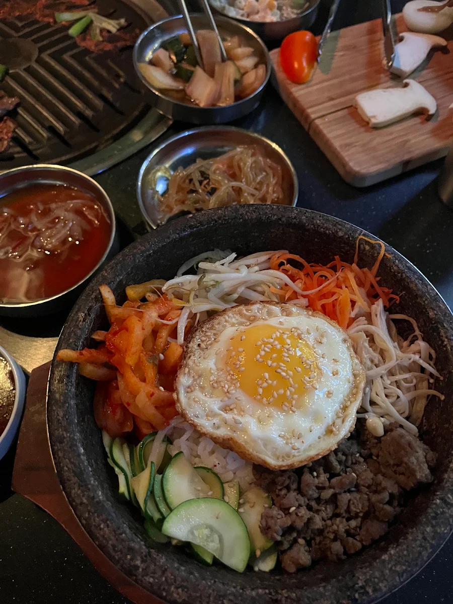 Bibimbap, Pony BBQ Coréen