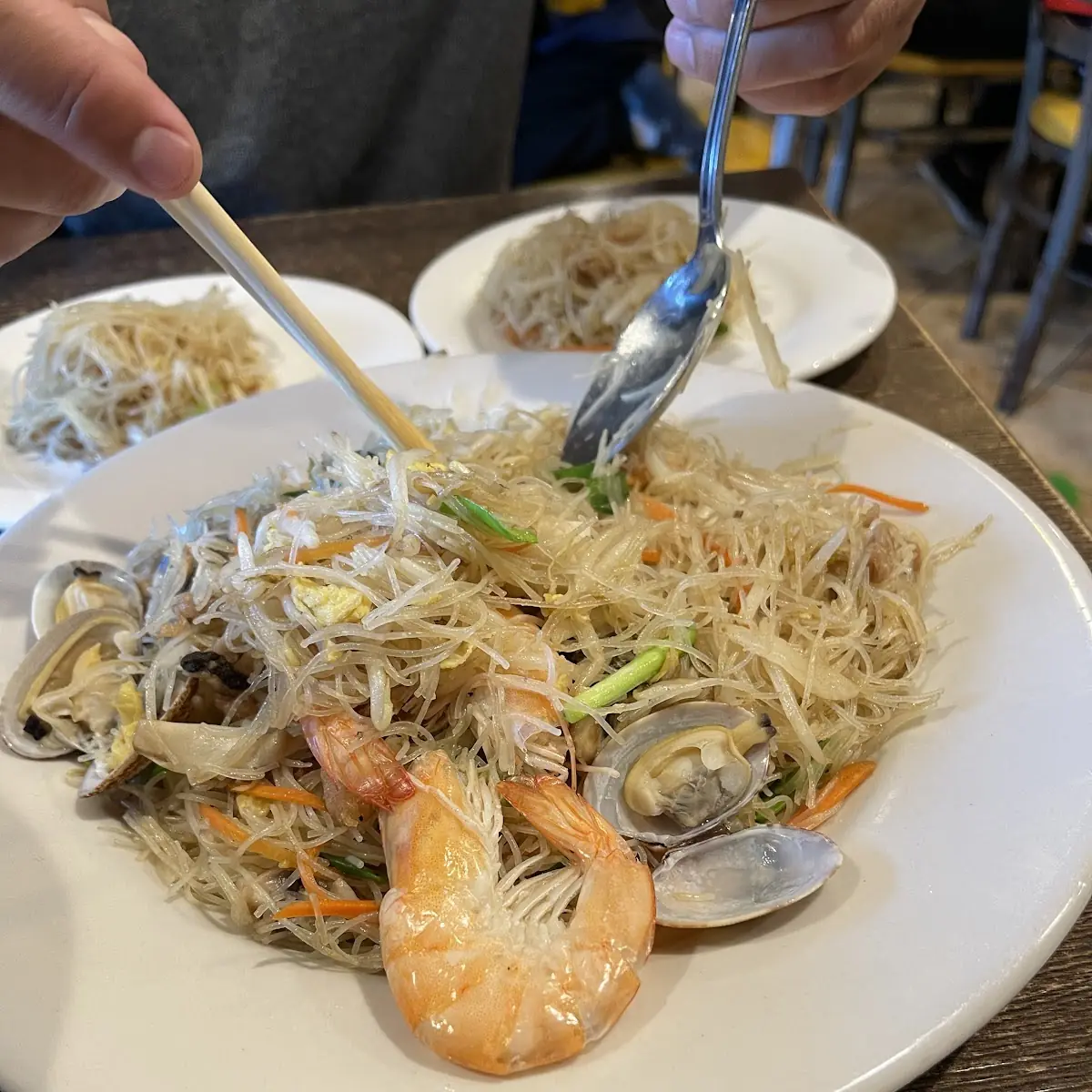 Seafood Chow Fun