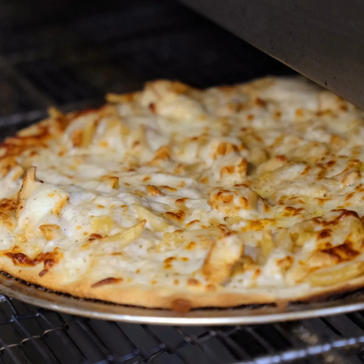 Chicken Alfredo Pizza