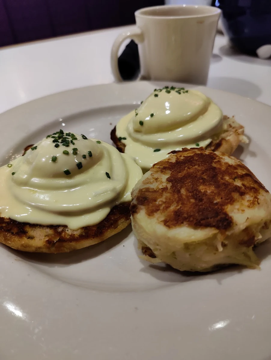 Tijuana Eggs Benedict & Egg Benedict