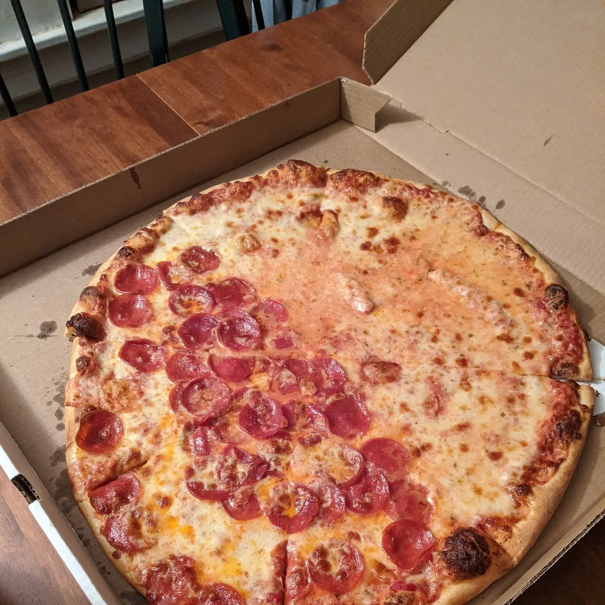 Extra Large Half Pepperoni Extra Cheese Pizza New York Style