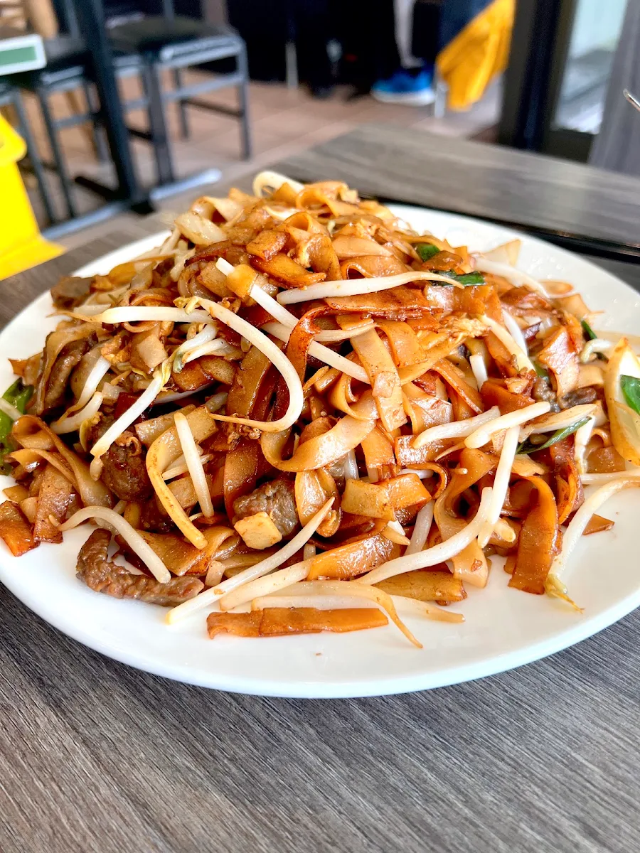 Beef Fried Rice Noodle in Soya Sauce, 大明茶餐廳 Ming's Restaurant