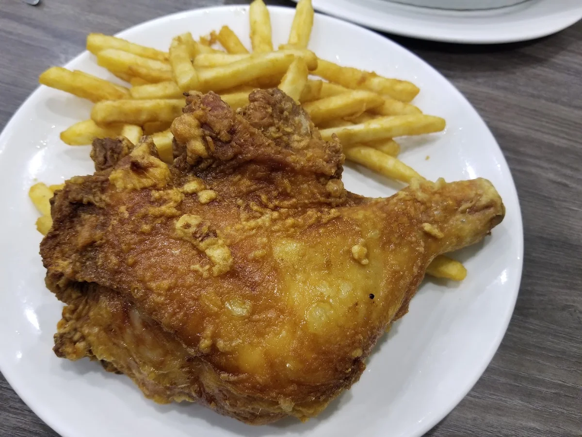 Deep Fried Chicken Leg with Fries, 大明茶餐廳 Ming's Restaurant