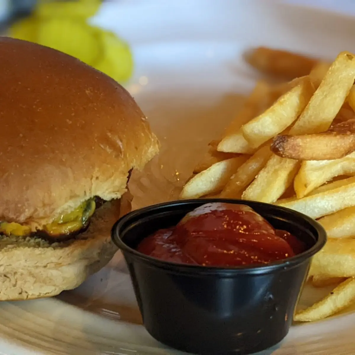 Kids Cheeseburger