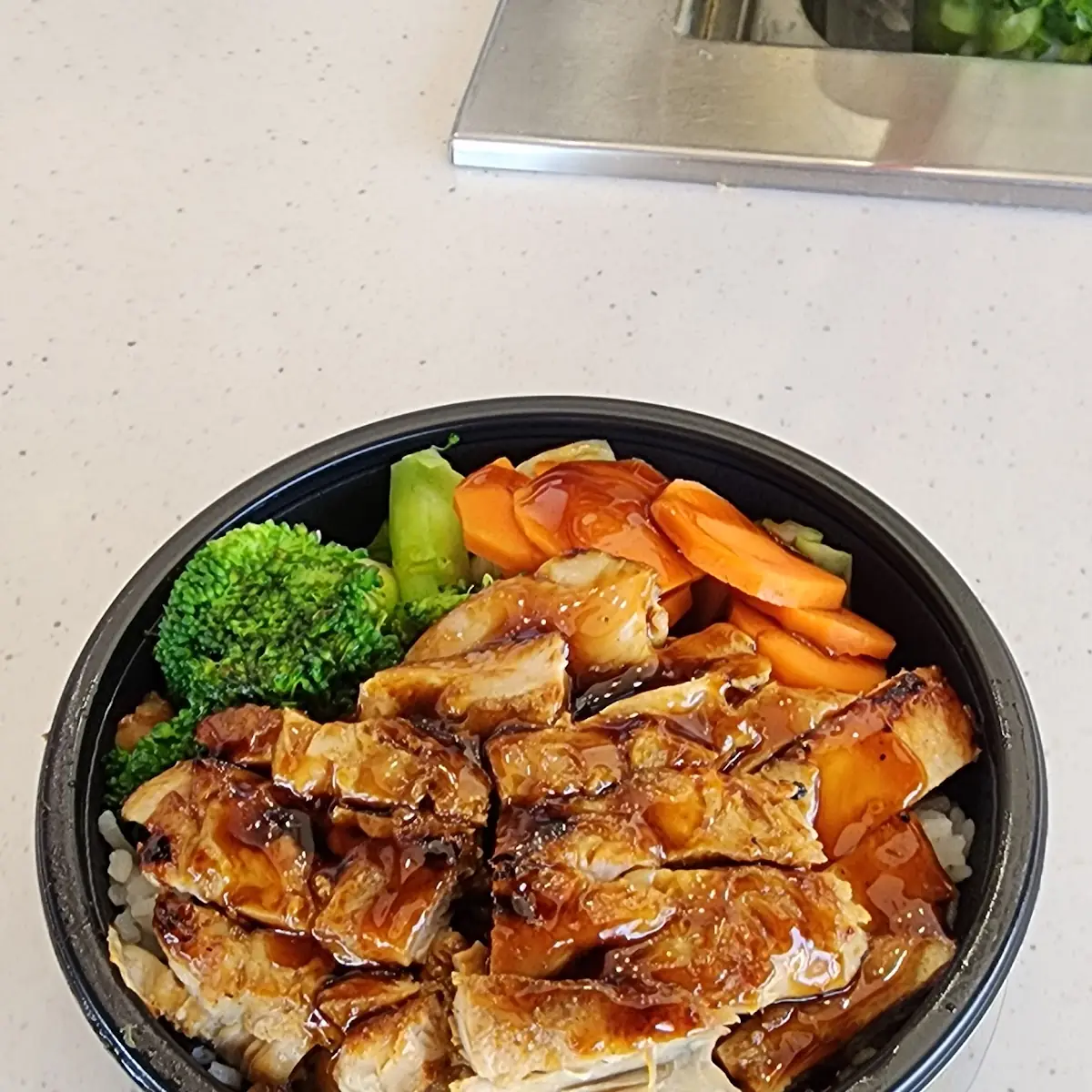 Mini Chicken Bowl with Veggies