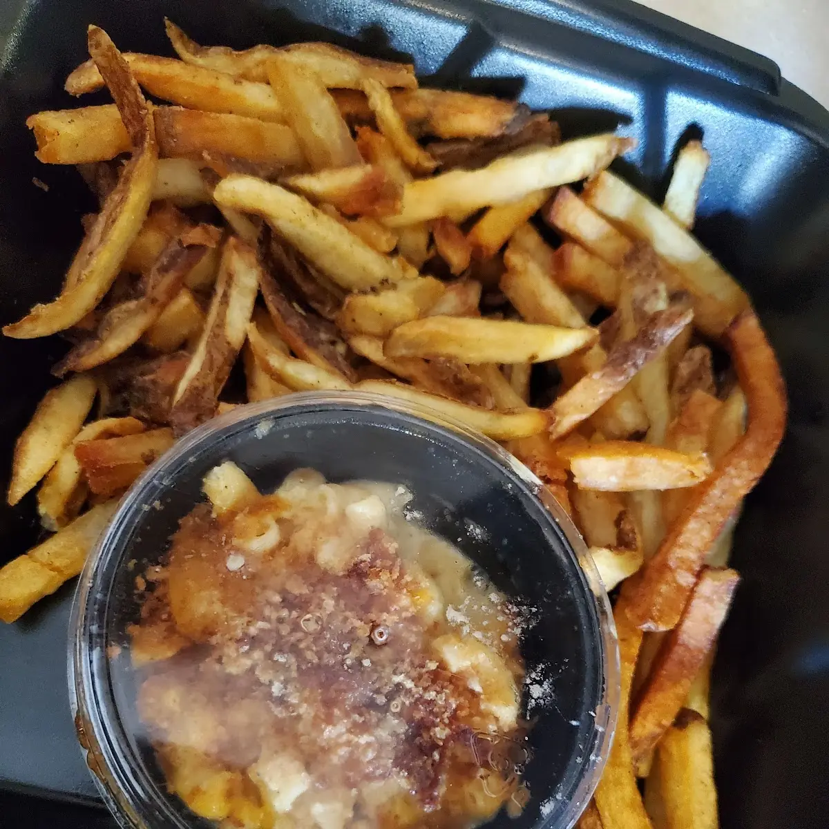 Fries and Mac Cheese