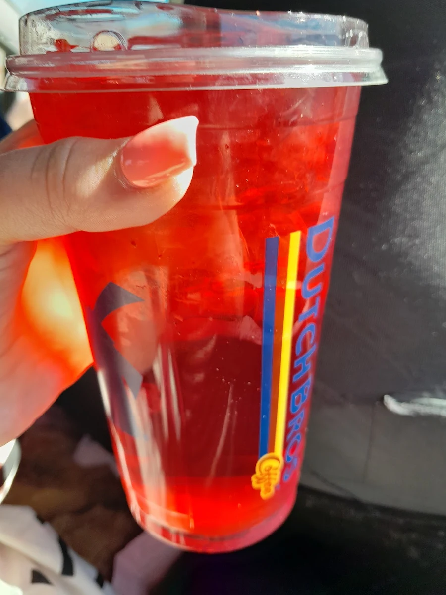Iced Green Tea with Raspberry and Strawberry
