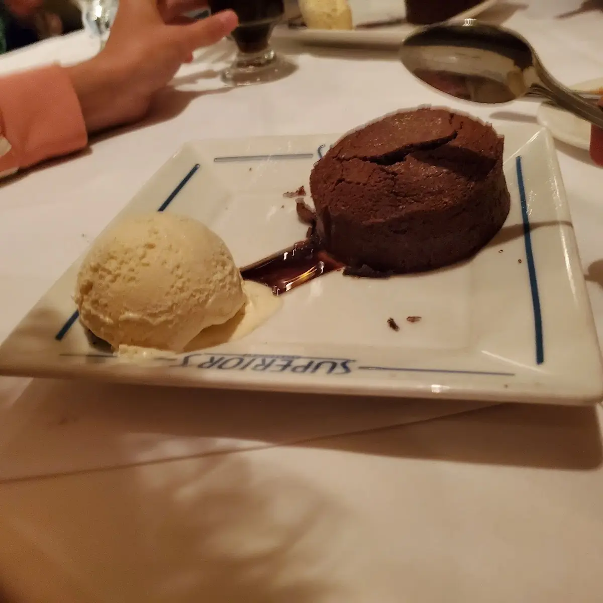 Chocolate Cake w Vanilla Ice Cream