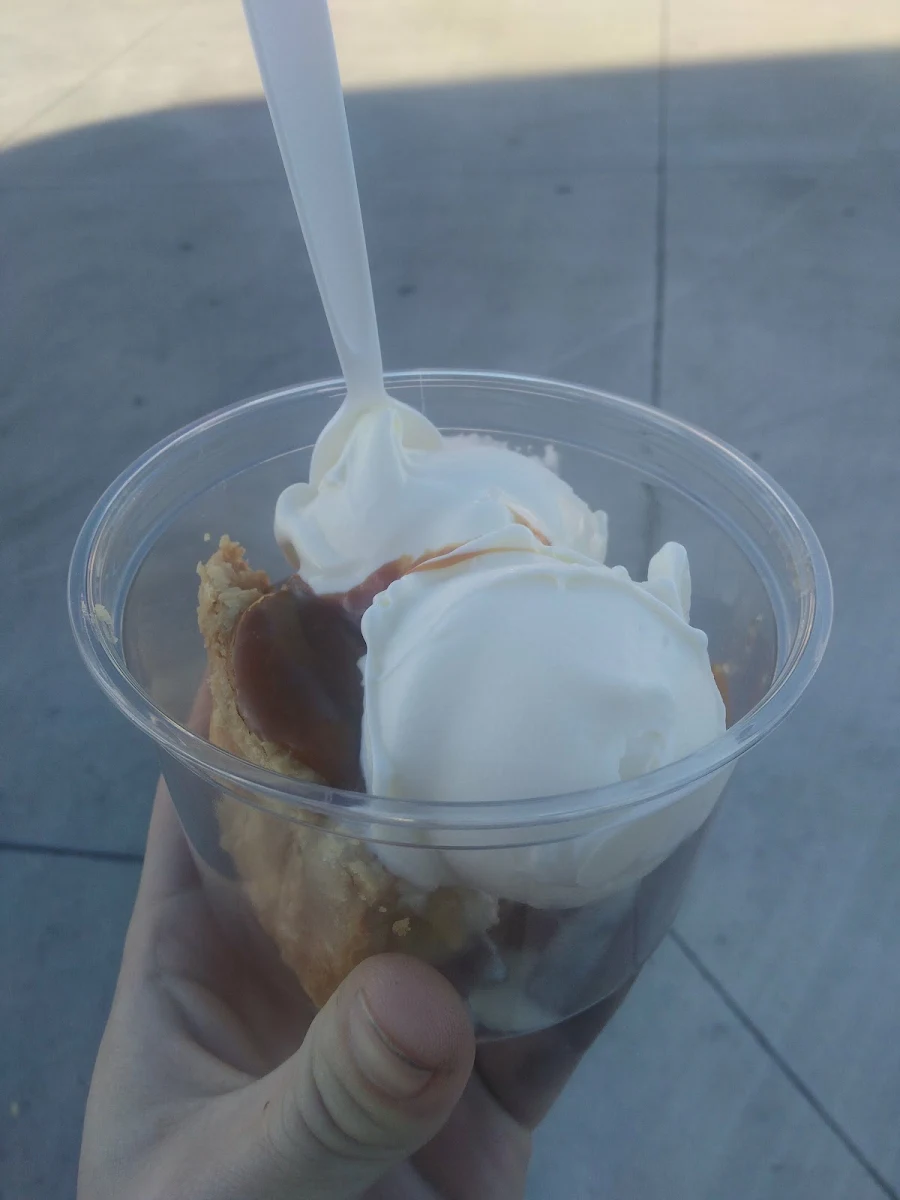 Apple Pie Ala Mode