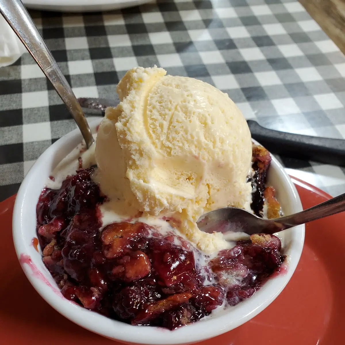 Blackberry Cobbler with Ice Cream