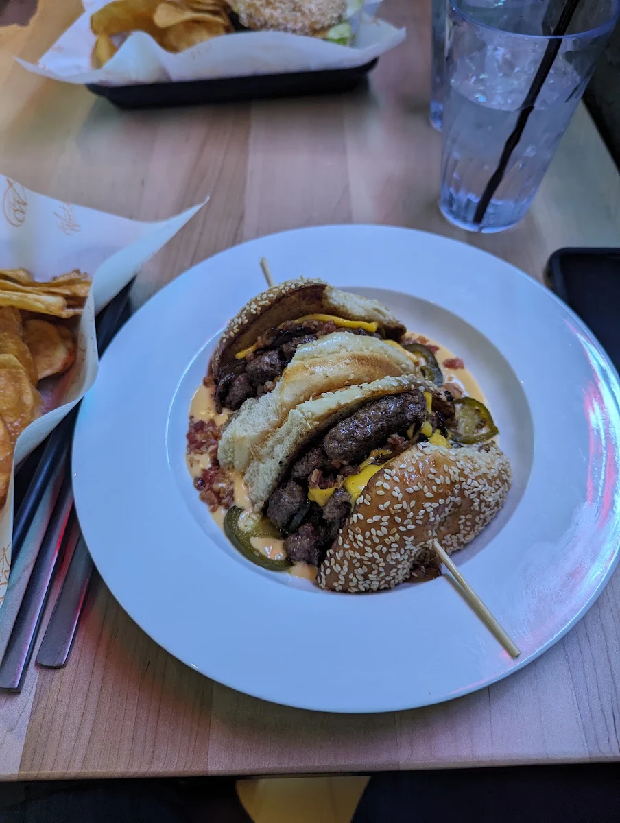 Fondue Burger
