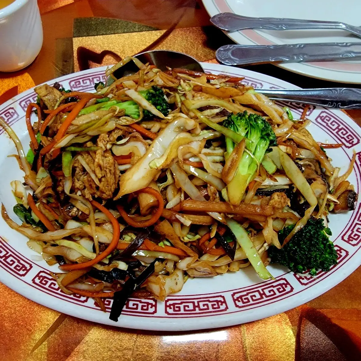 Moo Shi Combination Chicken Beef Shrimp
