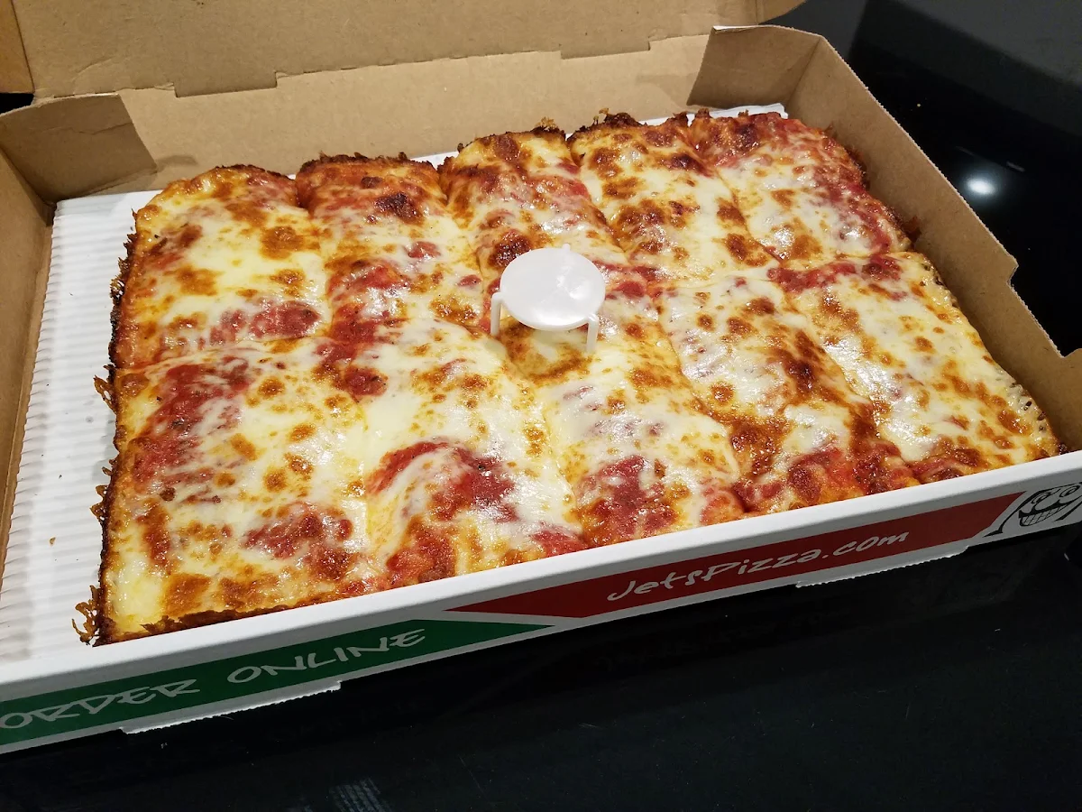 Detroit Style Pizza