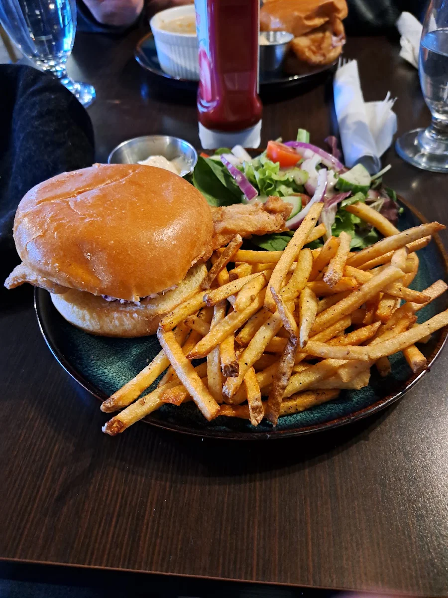Fish Burger, St. Martha's Brasserie d'Orléans