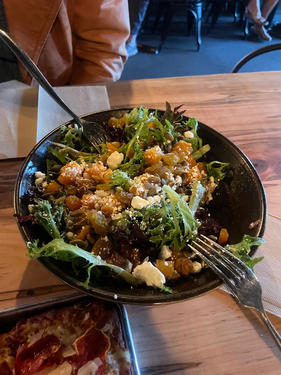Mixed Green Salad