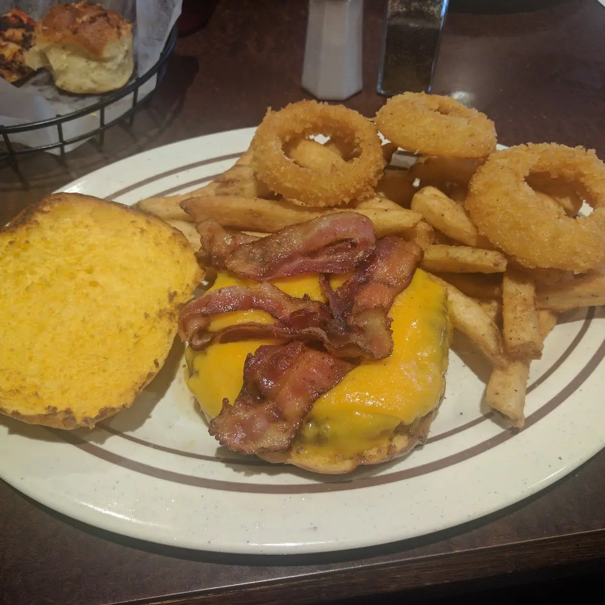 Bacon Cheeseburger