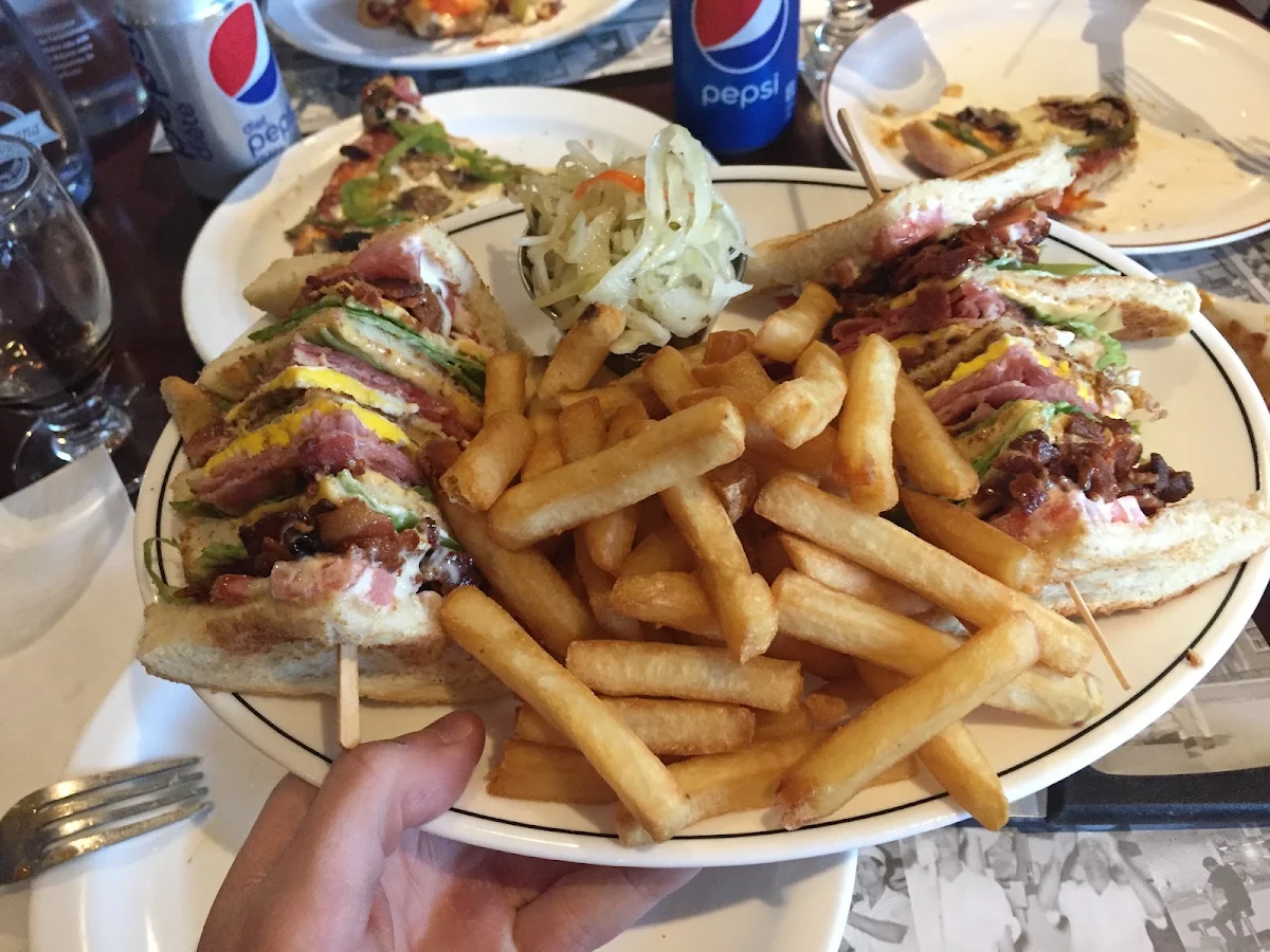 Club Sandwich, Da Bologna Pizzeria