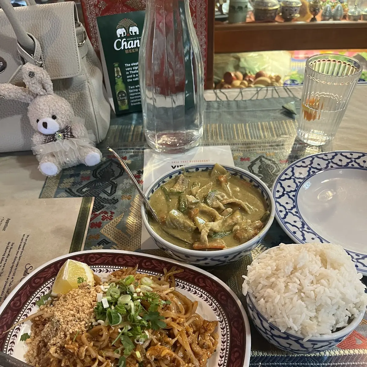 Pad Thai and Green Curry