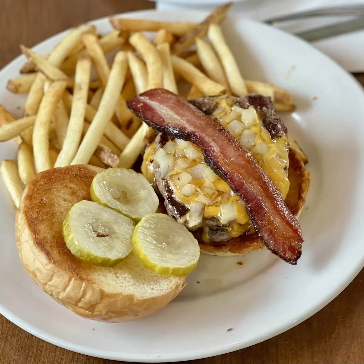 Classic Cheeseburger