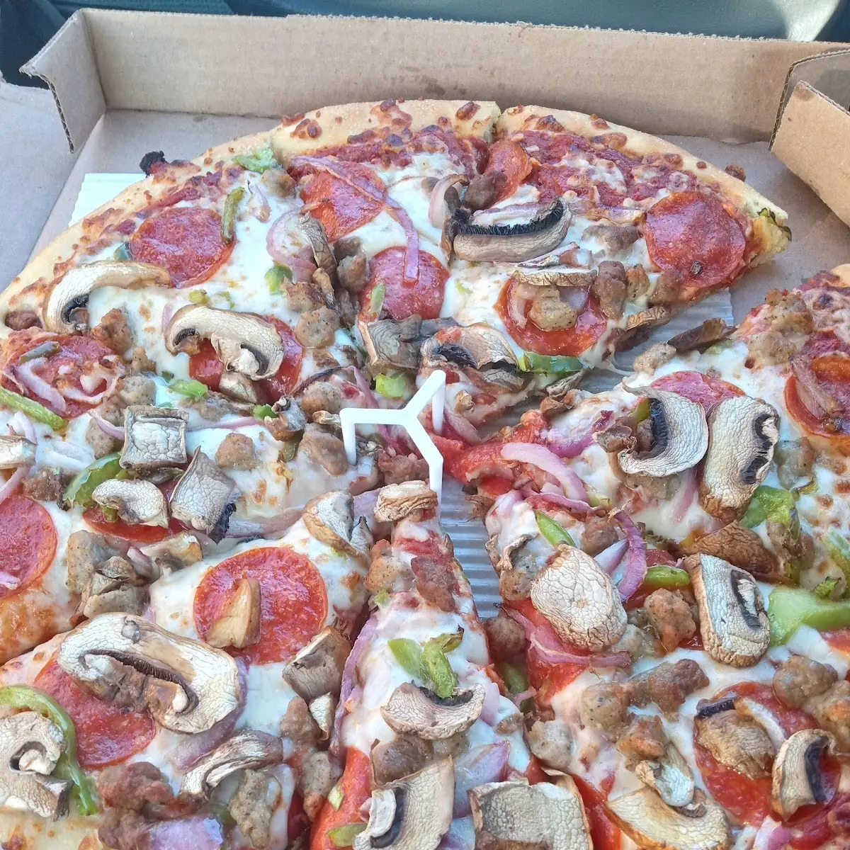 Edge Thin Crust Pizza