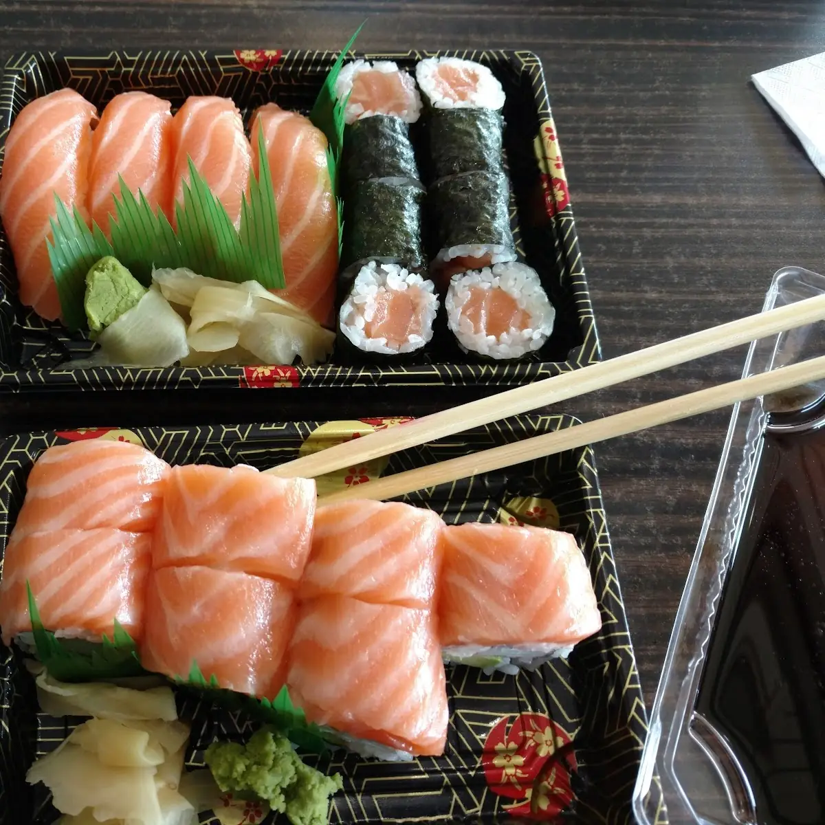 Sushi & Sashimi Combo