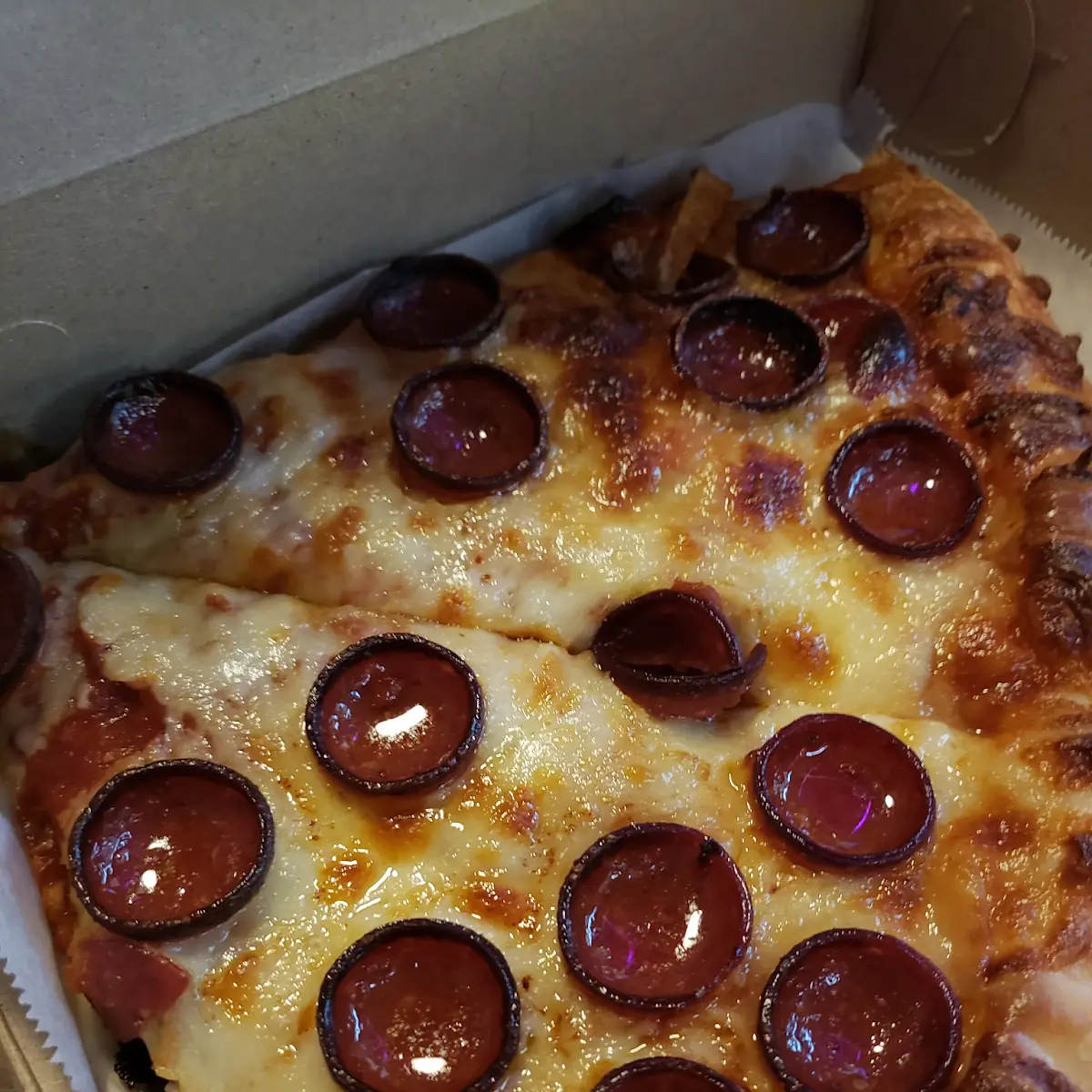 Old Fashioned Pepperoni Pizza