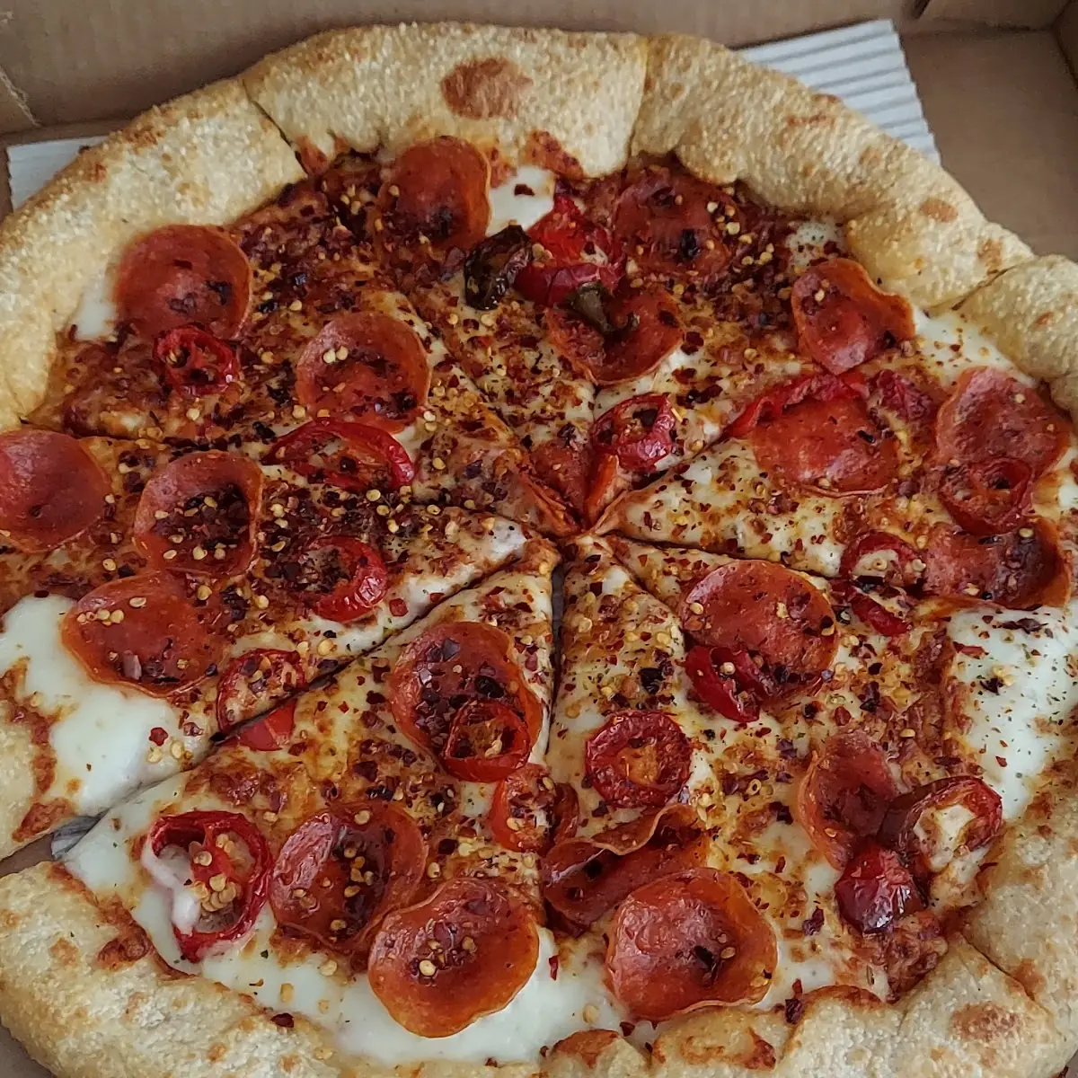 Spicy Lovers w Stuffed Crust