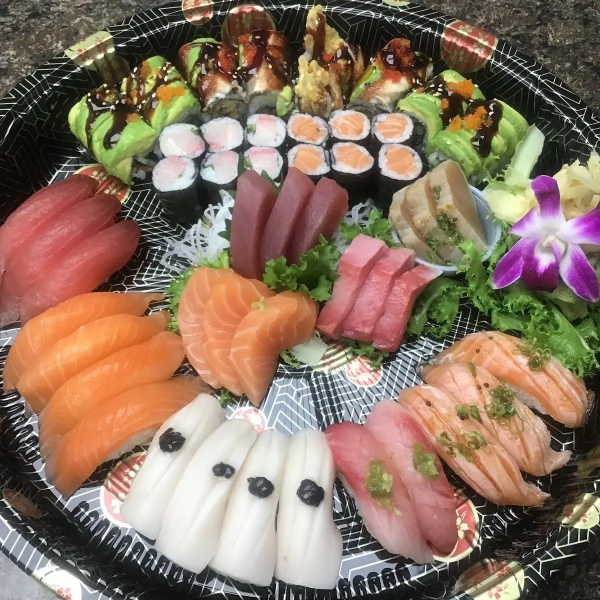 Sashimi Sampler 8