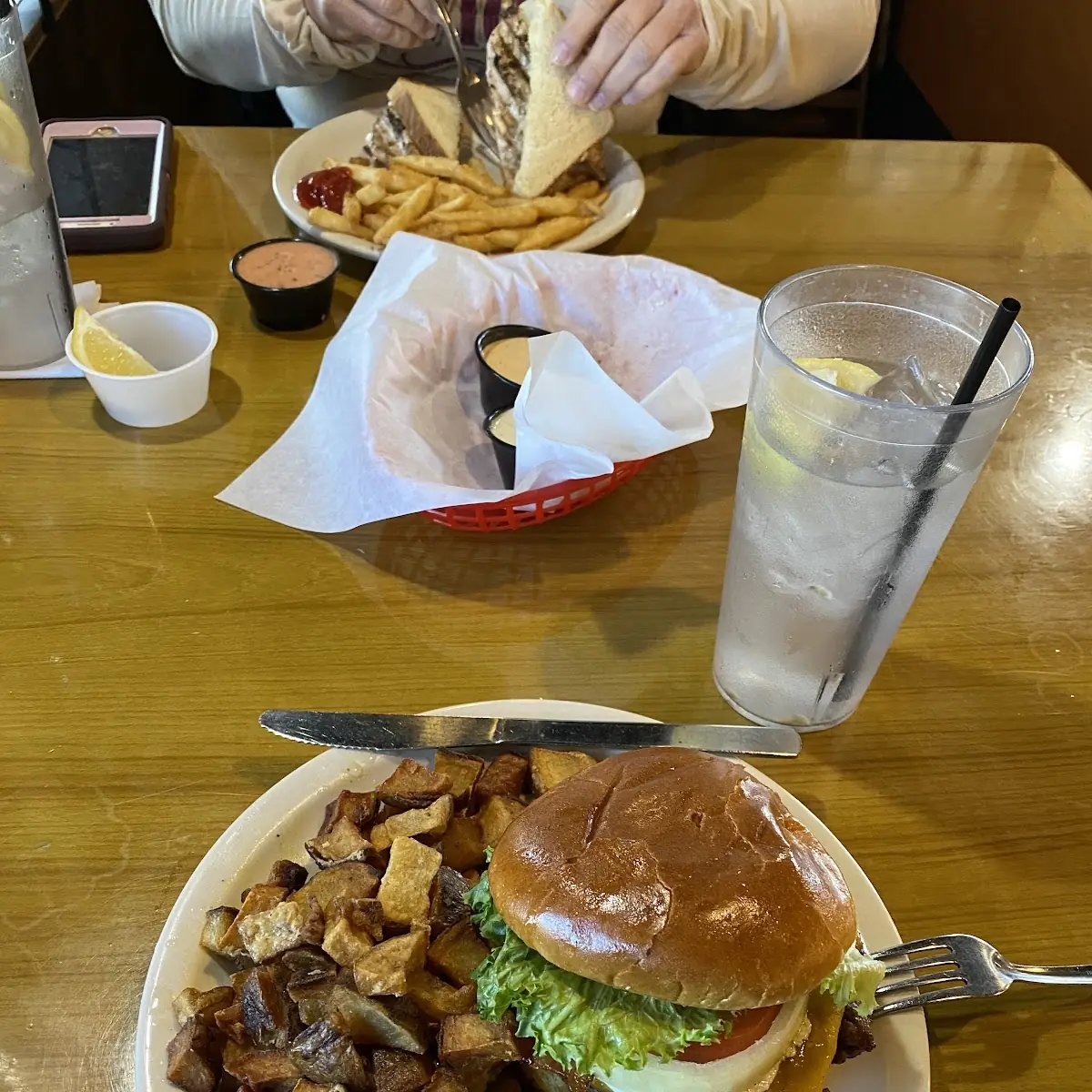 Bacon Egg & Cheddar Burger