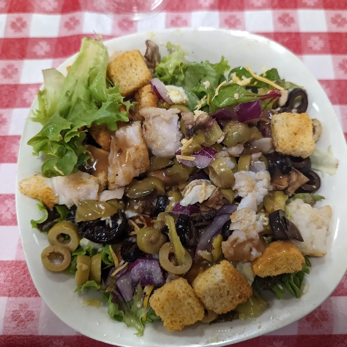 Salad with Grilled Fish